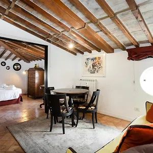 Appartamento Frattina, Roma