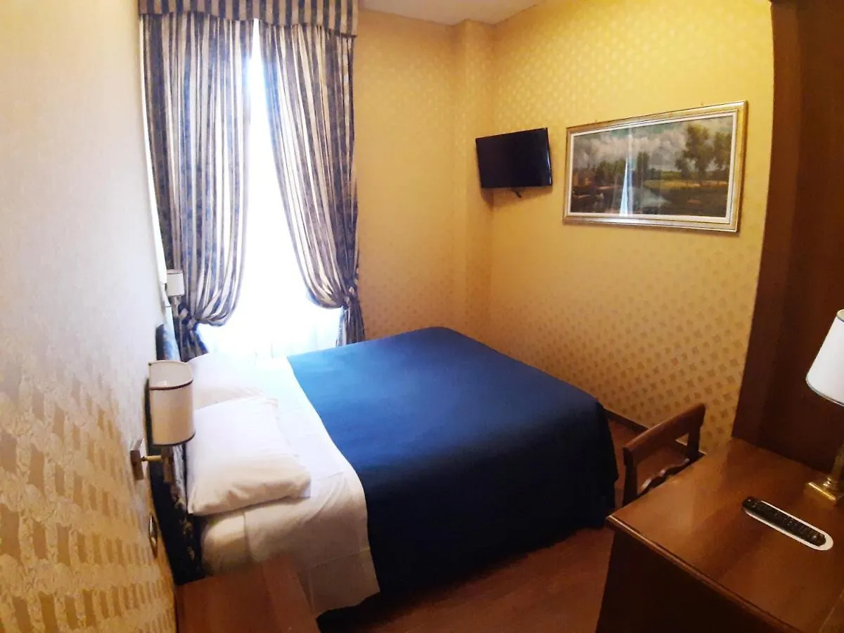 ***  Hotel Mariano Roma Italia